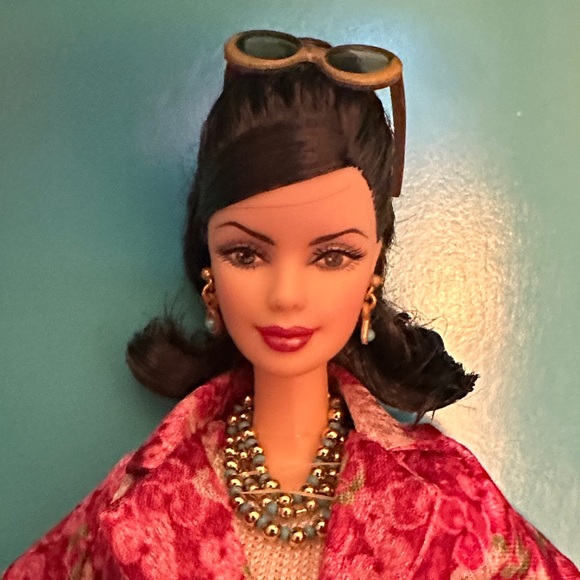 Kate Spade Mattel Barbie Doll with Accessories/Authentic - Picture 8 of 8